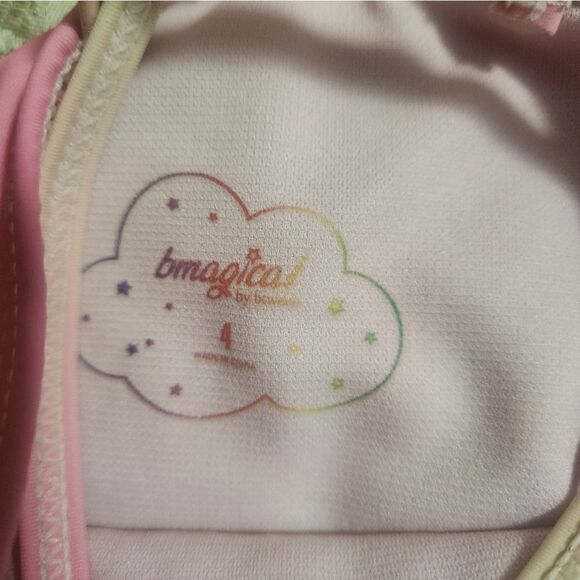 Girl's 4-5 Years Lot of 6 Pieces Skirt Dress Hat T-shirt Jumpsuit - Picture 13 of 16